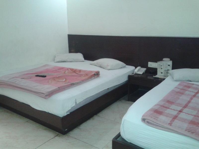 Hotel Seven Seas Inn New Delhi Extérieur photo